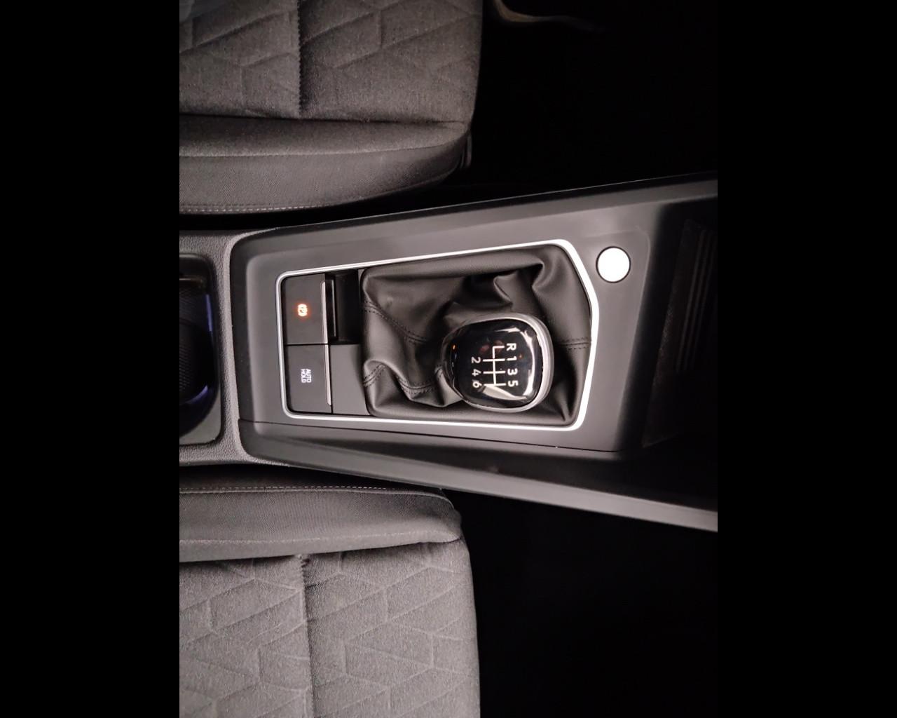 VOLKSWAGEN Golf VIII 2024 - Golf 2.0 tdi Edition Plus 115cv