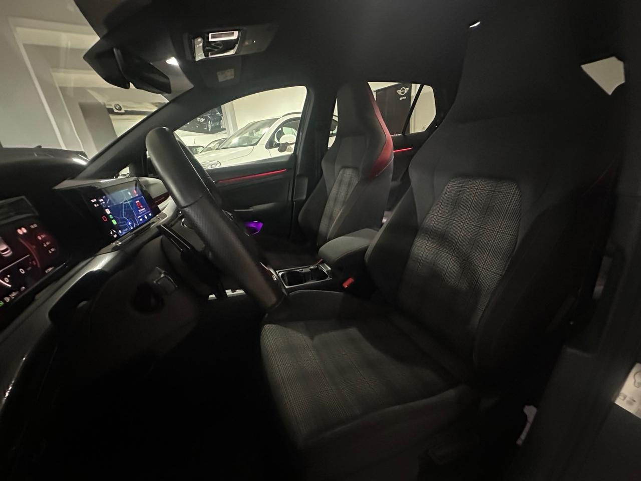 Volkswagen Golf GTI 2.0 TSI DSG