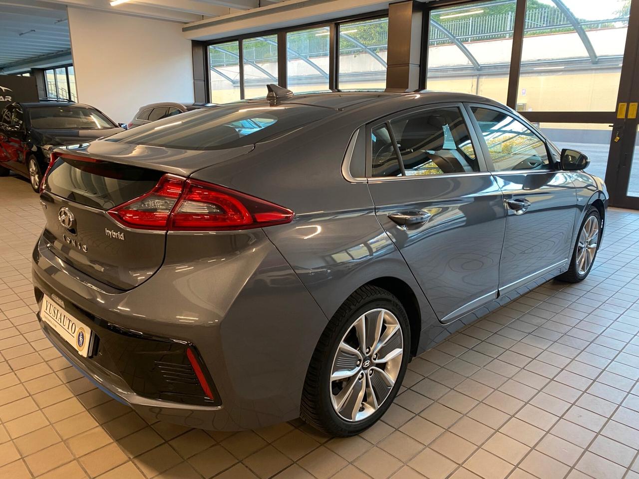 Hyundai Ioniq 1.6 Hybrid DCT Style