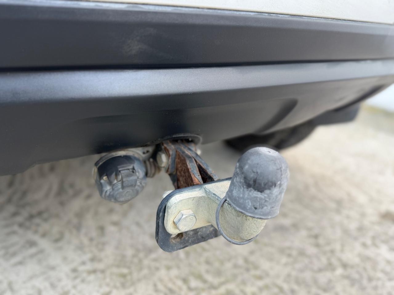 Dacia Duster 1.6 GPL DI SERIE 2032 GANCIO NEOPATENTATU