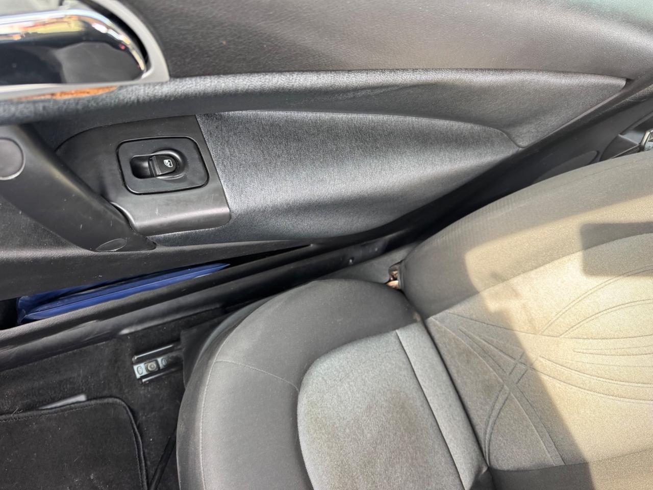 Lancia Ypsilon 1.2 69 PLATINUM