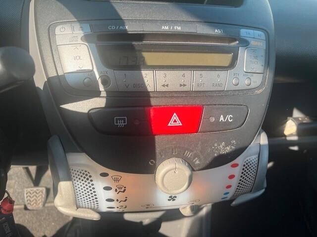 Toyota Aygo 1.0 12V VVT-i 5 porte Sol
