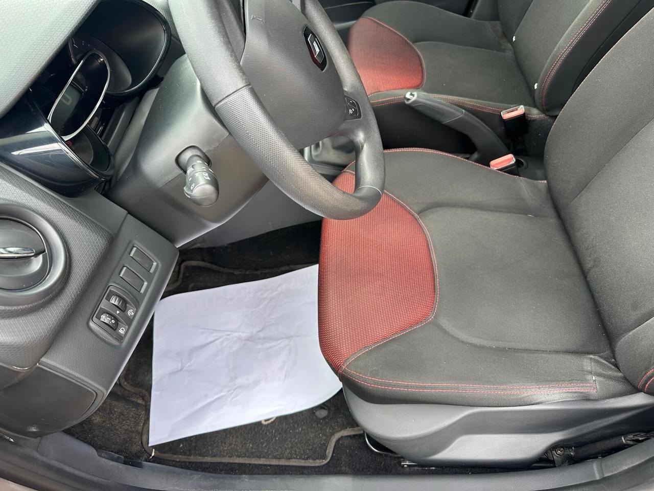 Renault NEW Clio 1.5 dCi 8V 75CV 5 porte Live NEOPATENTATI