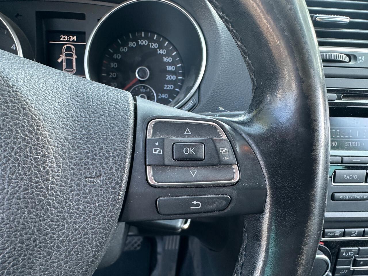 Volkswagen Golf 1.6 TDI DPF DSG 5p. Highline