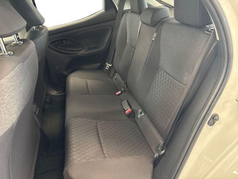 Toyota Yaris Hybrid Active MY22