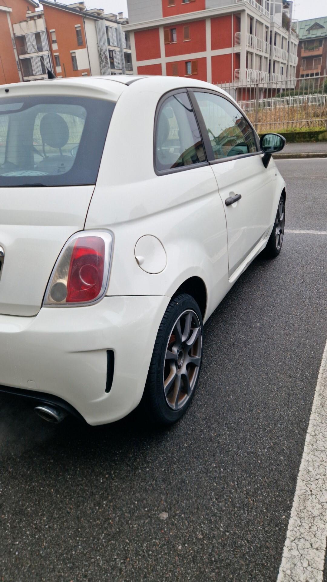 Fiat 500 1.2 Abarth Look