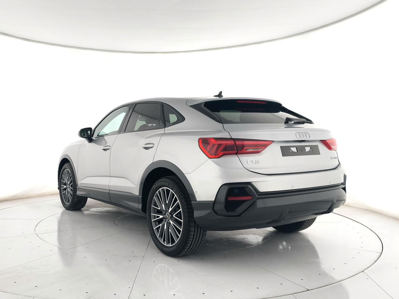 Audi Q3 SPB 35 TFSI S tronic line edition
