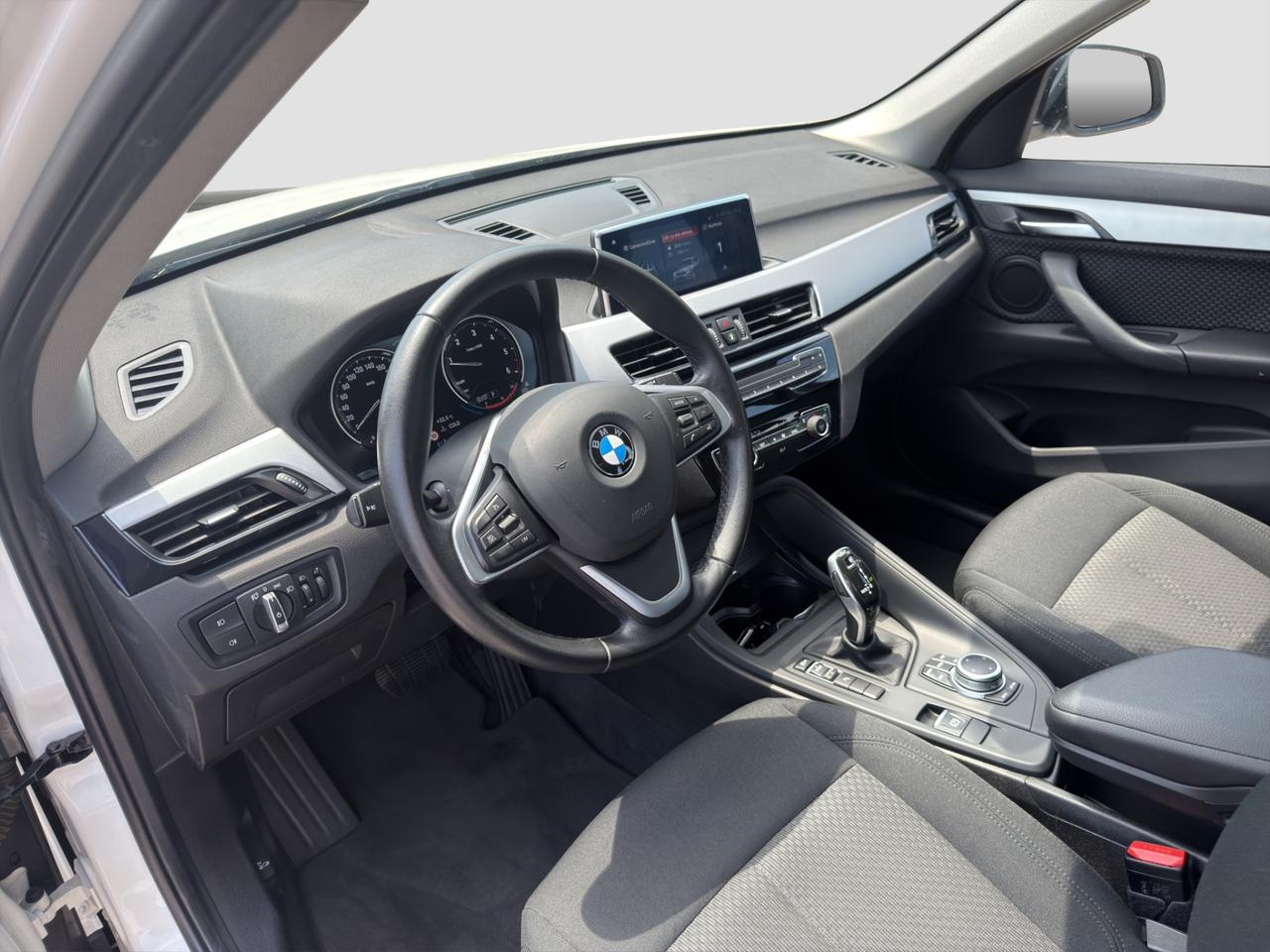 BMW X1 (F48) X1 sDrive18d BUSINESS ADVANTAGE