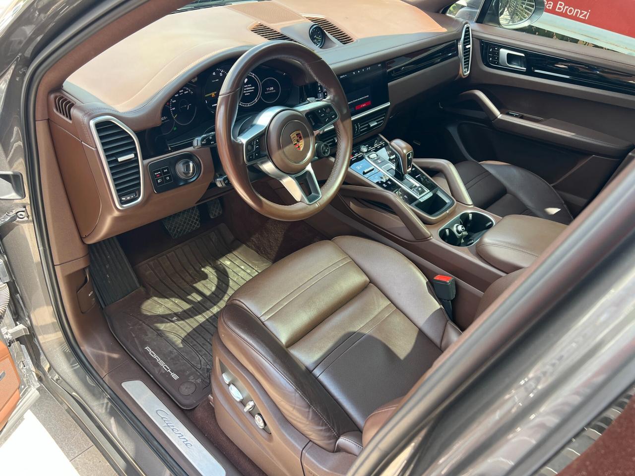Porsche Cayenne Coupe 3.0 e-hybrid 5posti Tetto Sedili ventilati 22" Pelle Bose