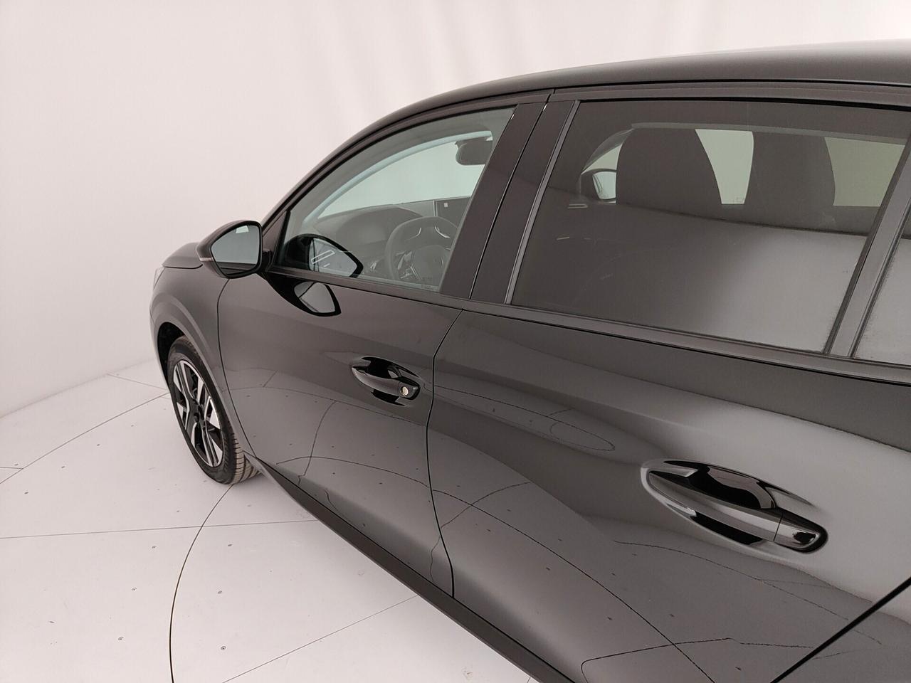 Peugeot 208 motore elettrico 136 CV 5 porte Allure