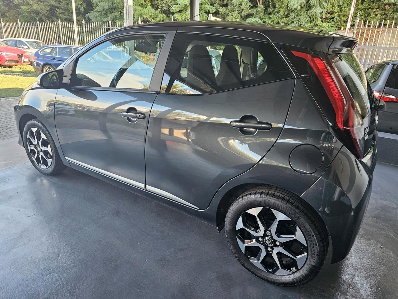 Toyota Aygo Connect 1.0 VVT-i 72 CV 5 porte x-fun MMT