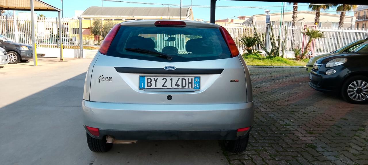 Ford Focus 1.8 TDDi cat 5p. Zetec