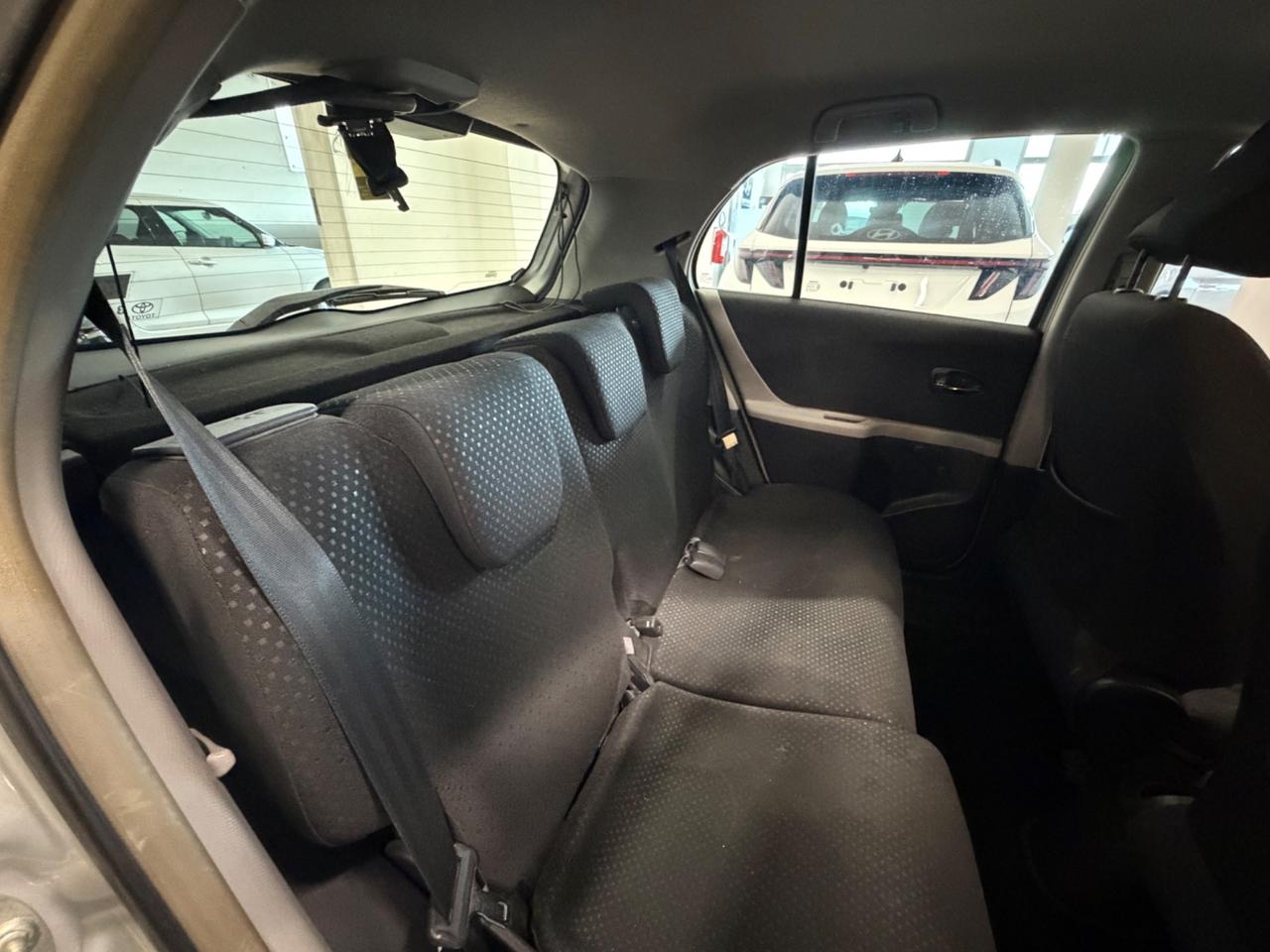 Toyota Yaris 1.0 5 porte Sol