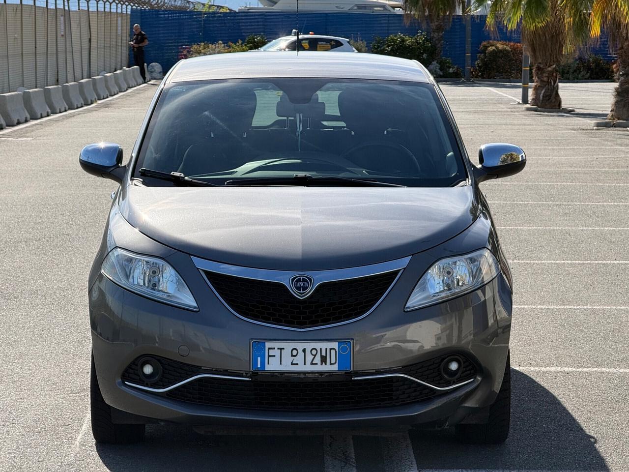 Lancia Ypsilon 1.2 69 CV-GPL-PERMUTABILE