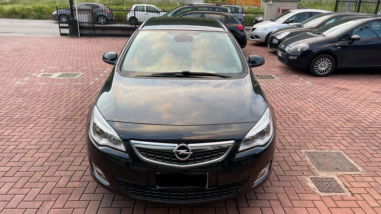 Opel Astra 1.7 CDTI 110CV Sports Tourer Cosmo