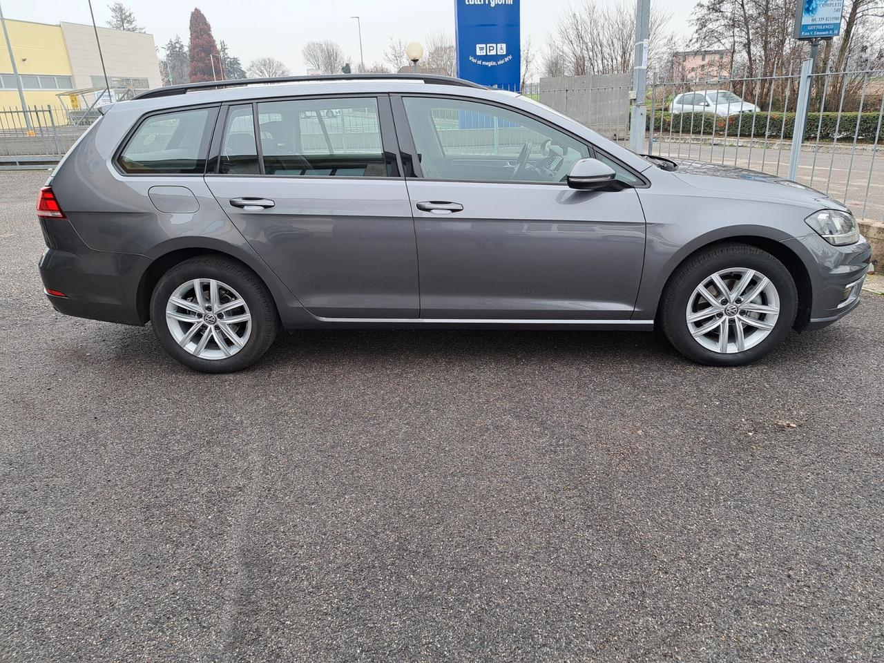 Volkswagen Golf Variant Golf Variant 1.6 TDI 110 CV Comfortline BlueMotion Tech. IN PROMO