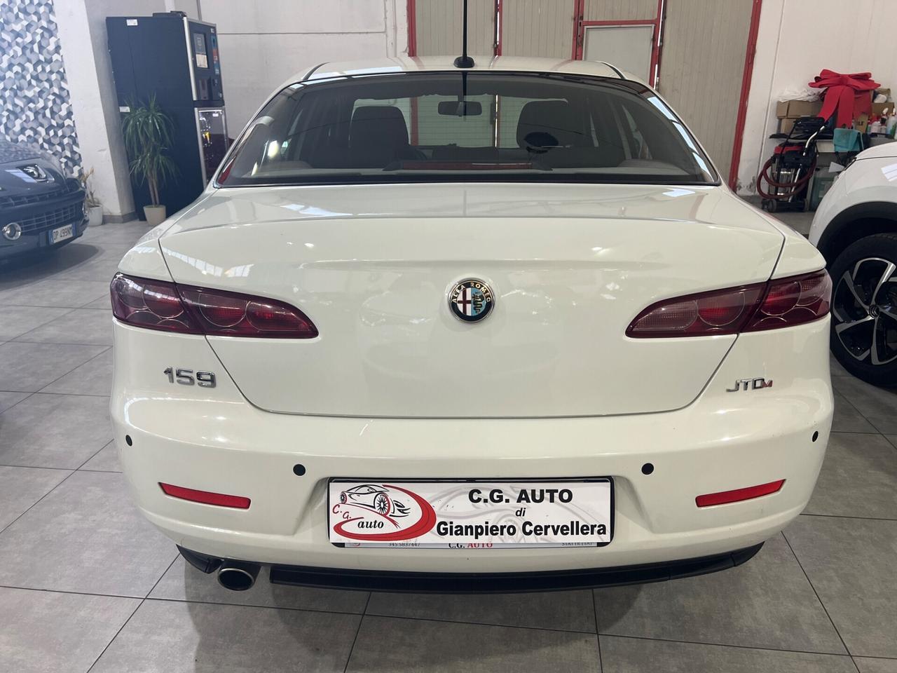Alfa Romeo 159 2.0 136 CV - DISTINCTIVE - 2011