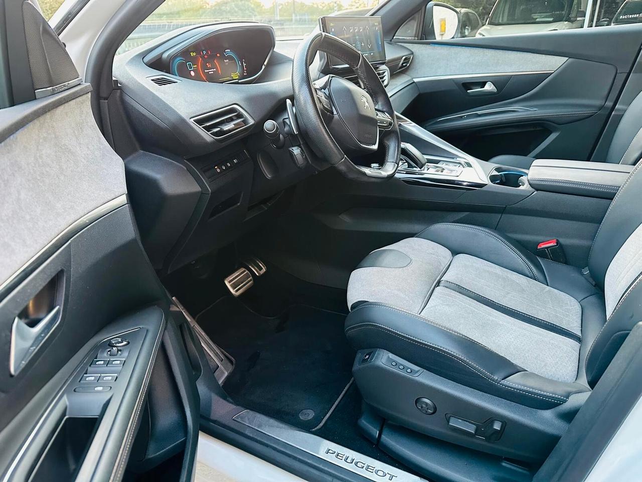 Peugeot 3008 Hybrid 225 e-EAT8 GT