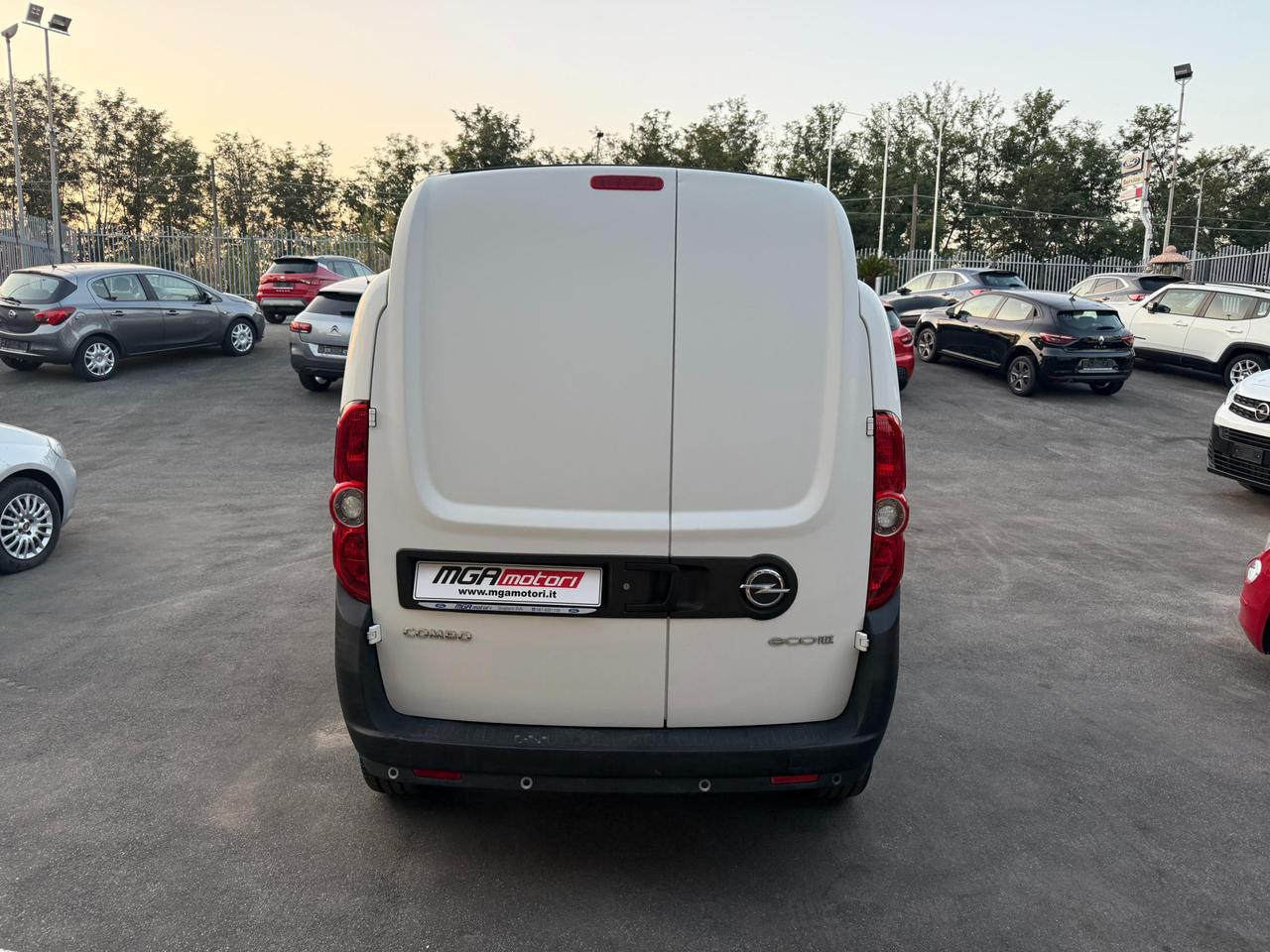 OPEL Combo 1.6 CDTI 105CV PC-TA Van Blitz (1000kg) E6