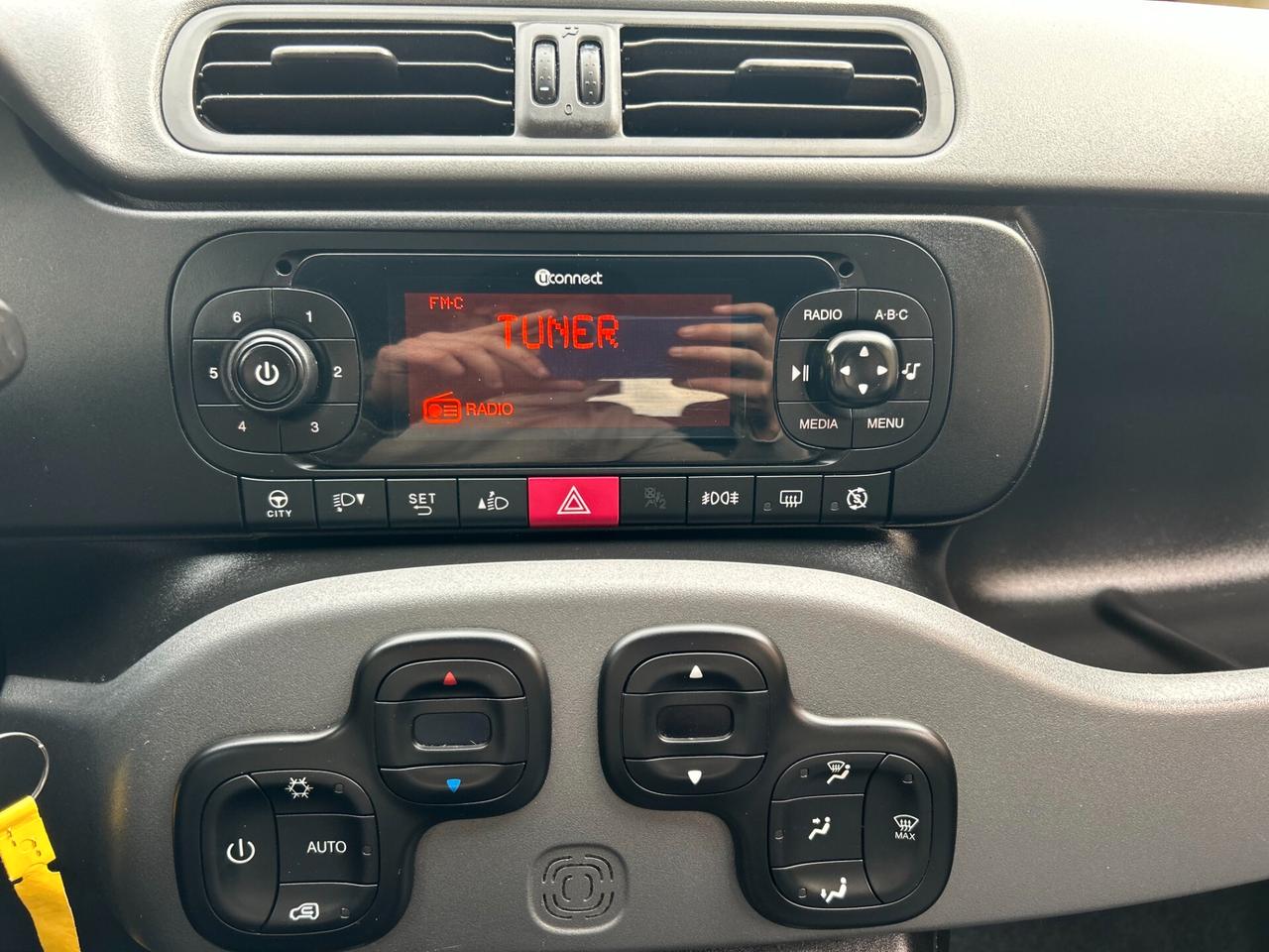 Fiat Panda 1.2 Benz 69 cv LOUNGE S&S my19