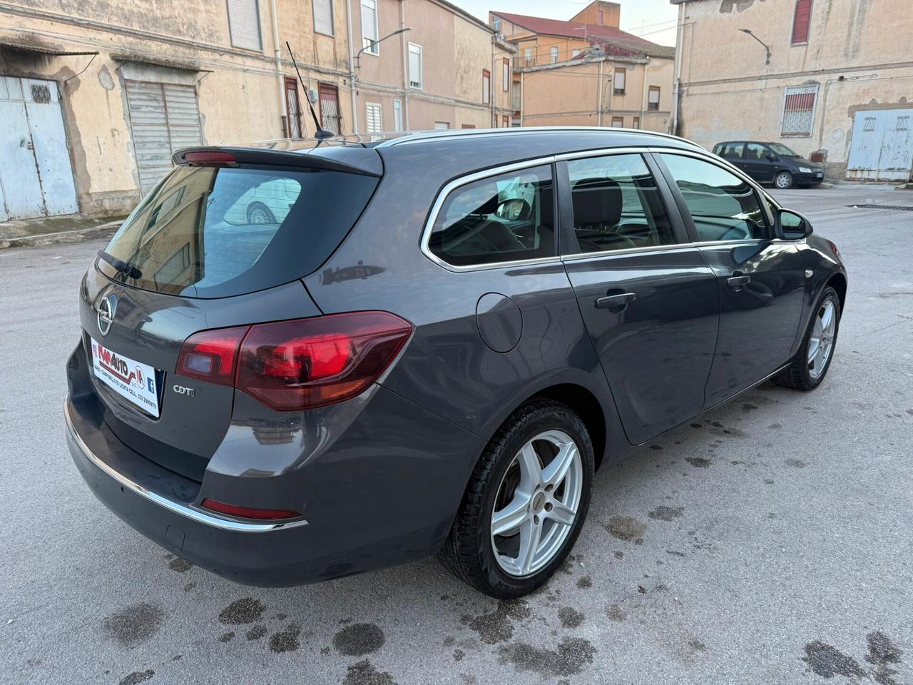 Opel Astra 1.6 CDTi 110CV Sports Tourer Innovation