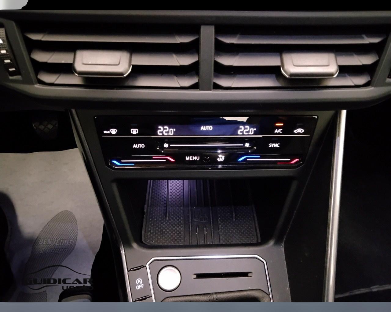 VOLKSWAGEN Polo VI 2022 - Polo 1.0 tsi Style 95cv