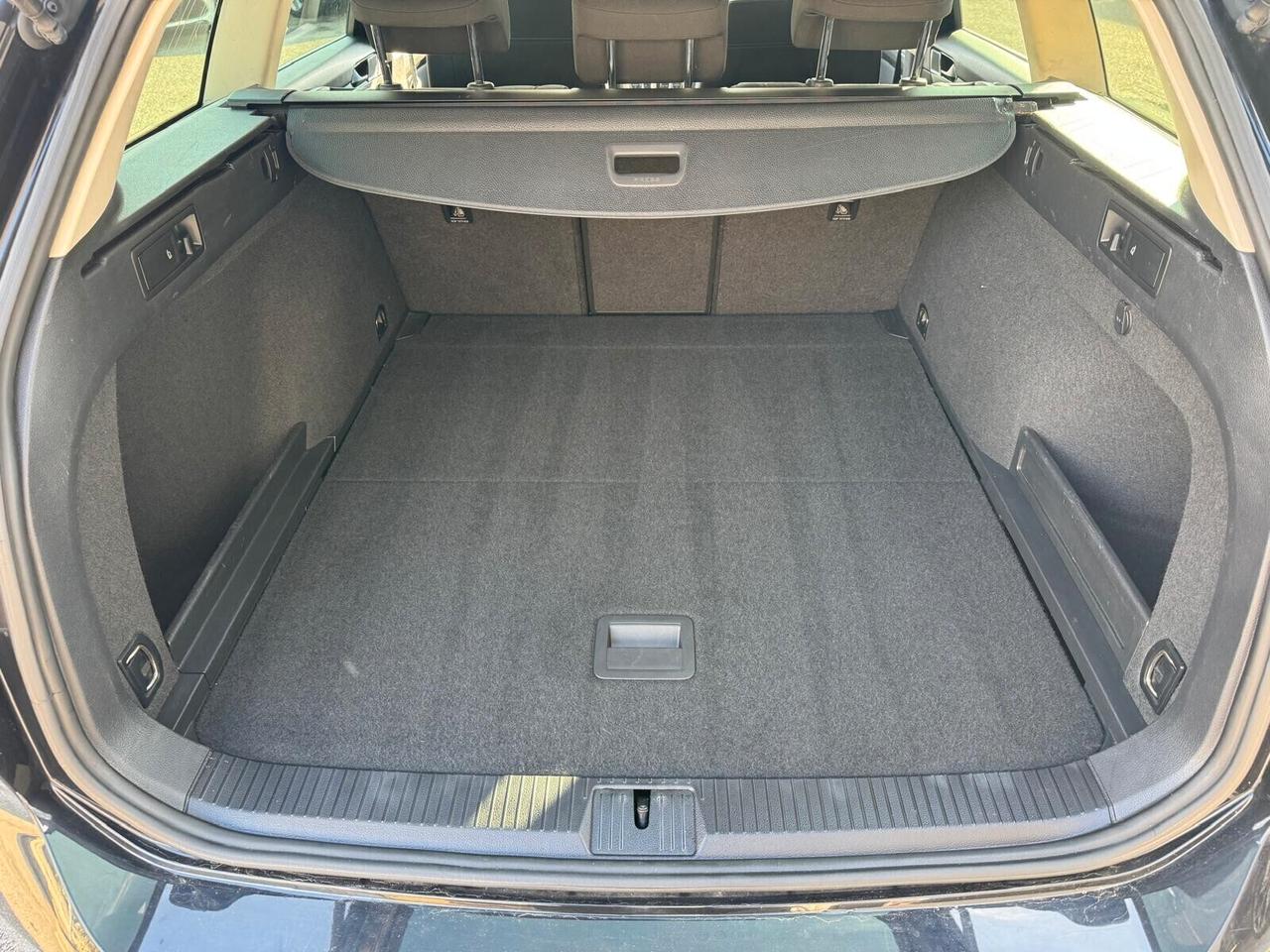 Volkswagen Passat Variant 2.0 TDI DSG Business BlueMotion Tech