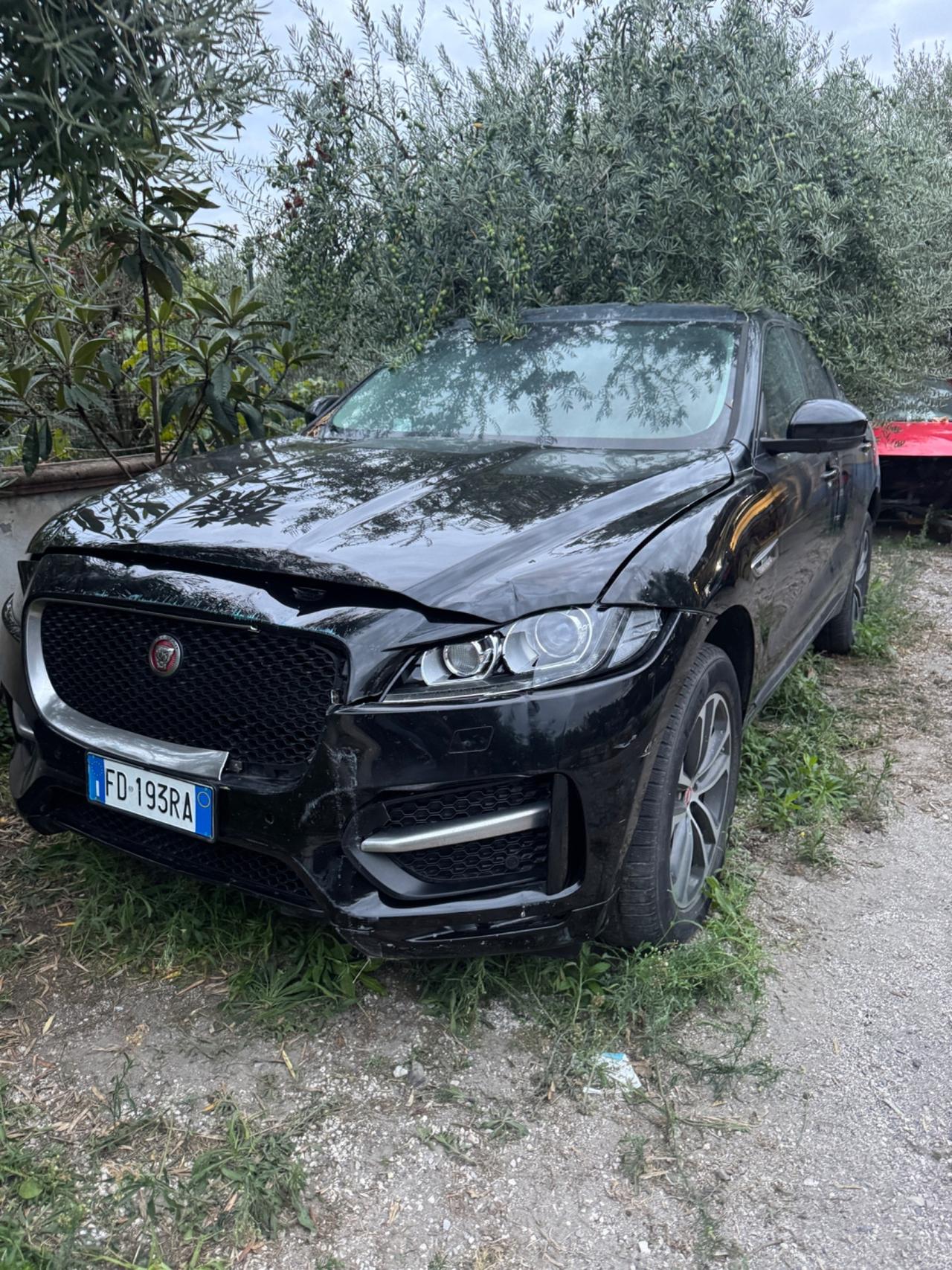 Jaguar F-Pace 2.0 D 240 CV AWD aut. R-Sport
