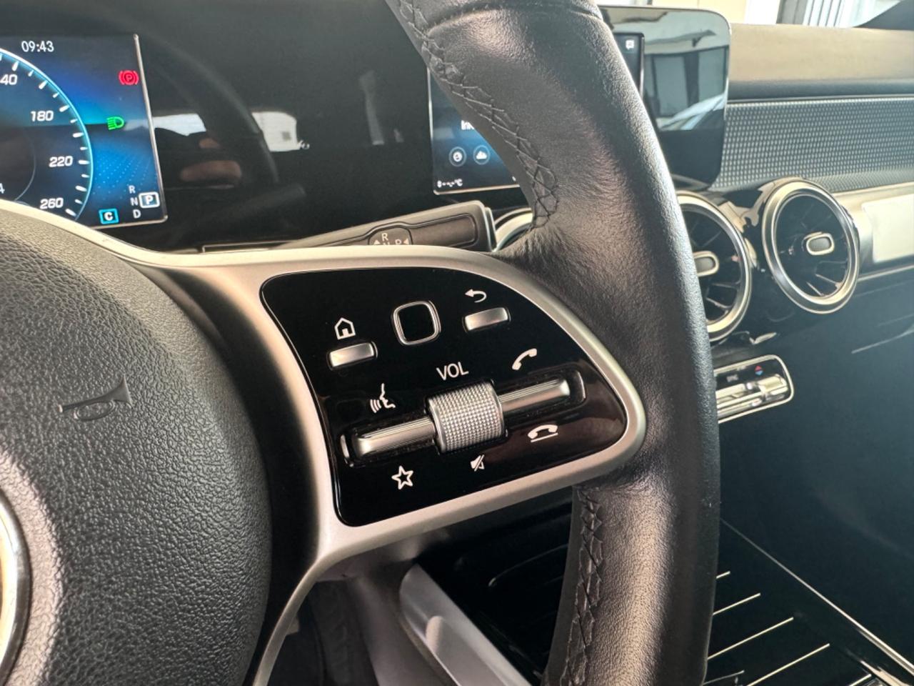 MERCEDES GLB200d Sport Plus - Led Pelle 18