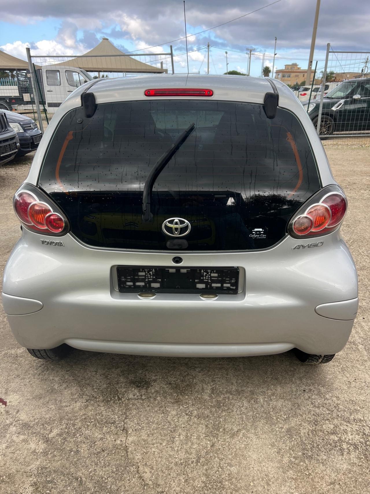 Toyota Aygo 1.0 12V VVT-i 5 porte Sol