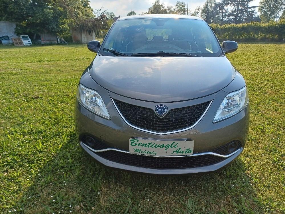 Lancia Ypsilon 1.200 5 Porte Gold