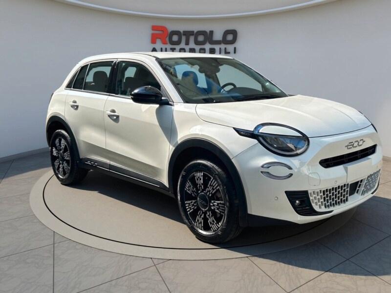 FIAT 600 (2023-->) 600 Hybrid 110 CV DCT MHEV S...