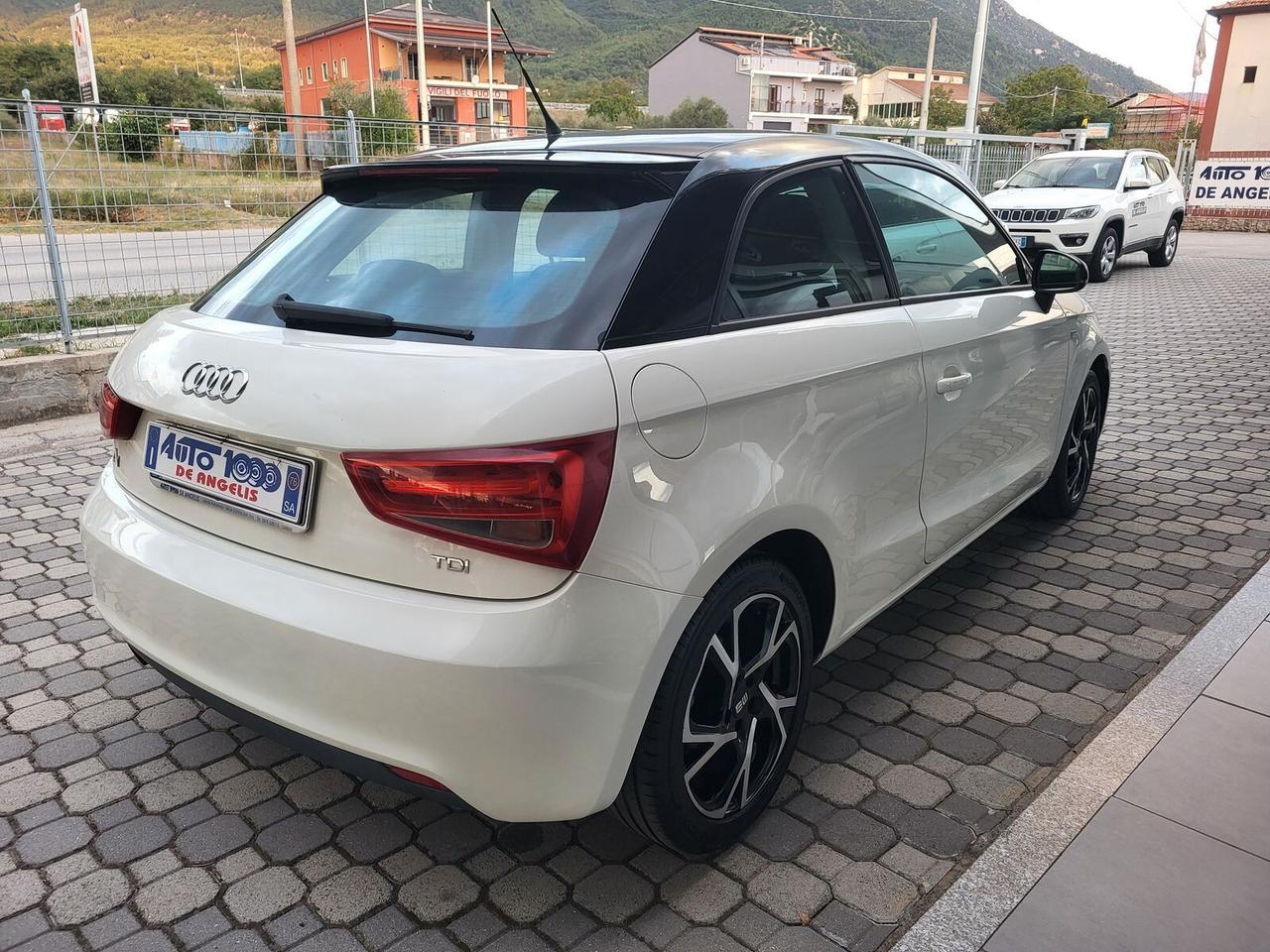 AUDI A1 1.6 TDI 105 CV *** TETTO NERO *** Coupè OK NEO-PATENTATI