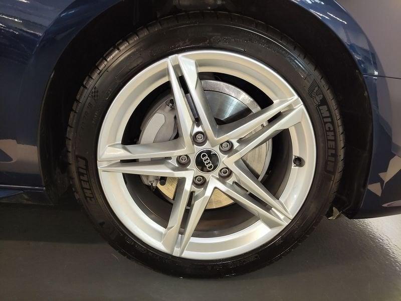 Audi A4 Avant 40 TDI quattro S tronic S line edition