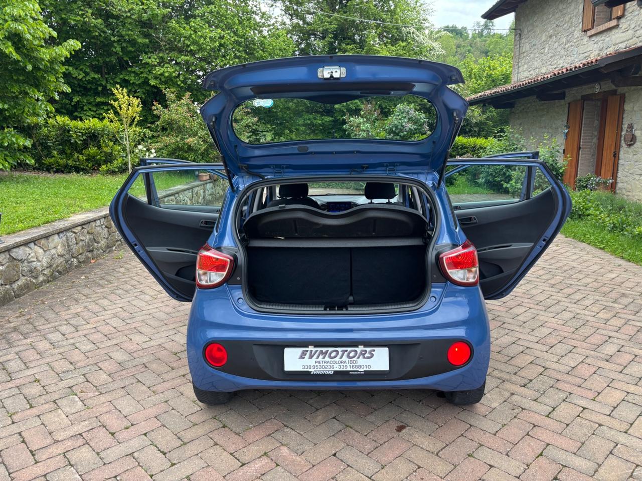 Hyundai i10 1.0 BENZINA 66 CV 5P