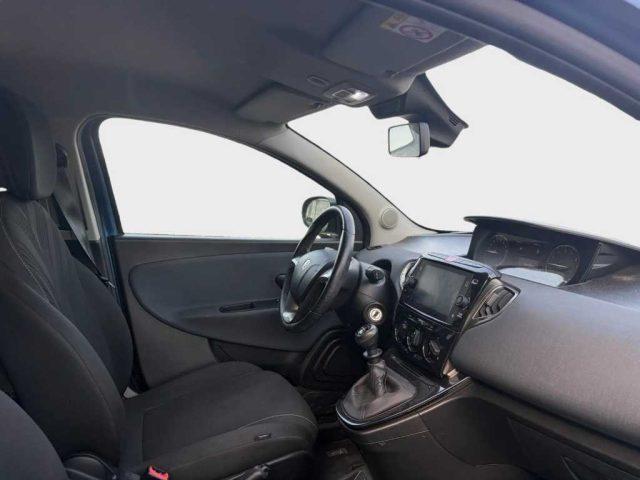 LANCIA Ypsilon 3ª serie - 1.0 FireFly 5 porte S&S Hybrid Go