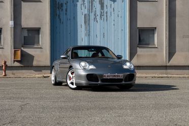 Porsche 911 Carrera 4S cat Coupé