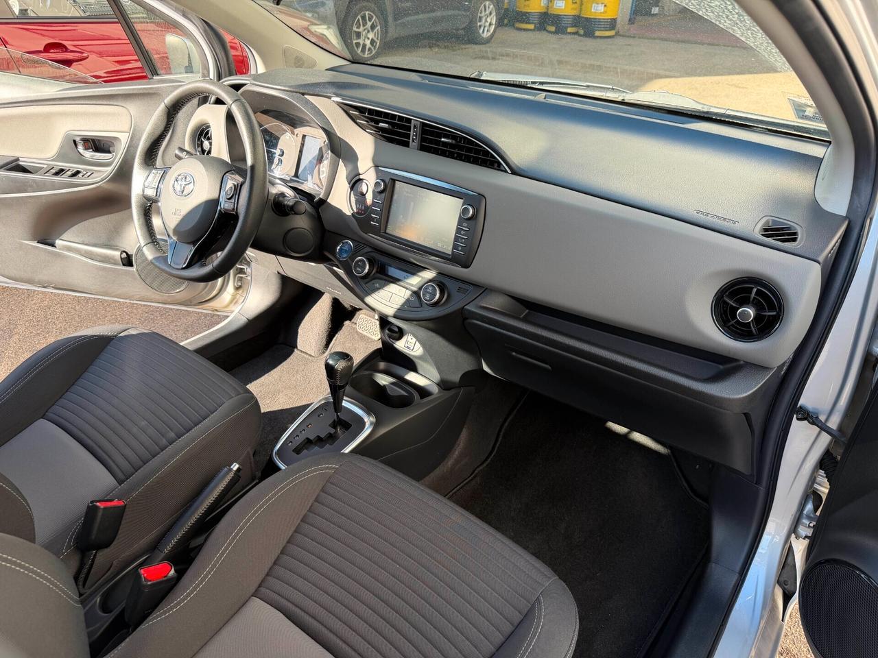 Toyota Yaris 1.5 Hybrid Active NEOPATENTATI