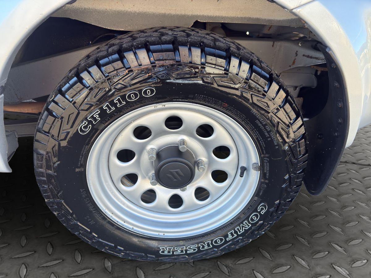 SUZUKI - JIMNY - 1.3i 16V 4WD 85CV JLX