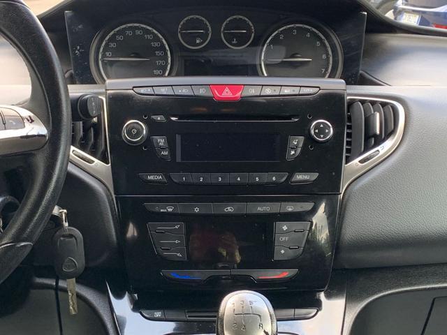 LANCIA Ypsilon 1.2 69 CV 5 porte Silver