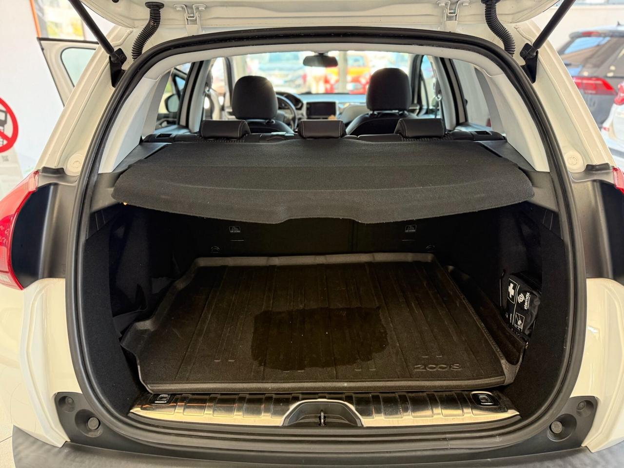 PEUGEOT 2008 1.6D ALLURE 2018