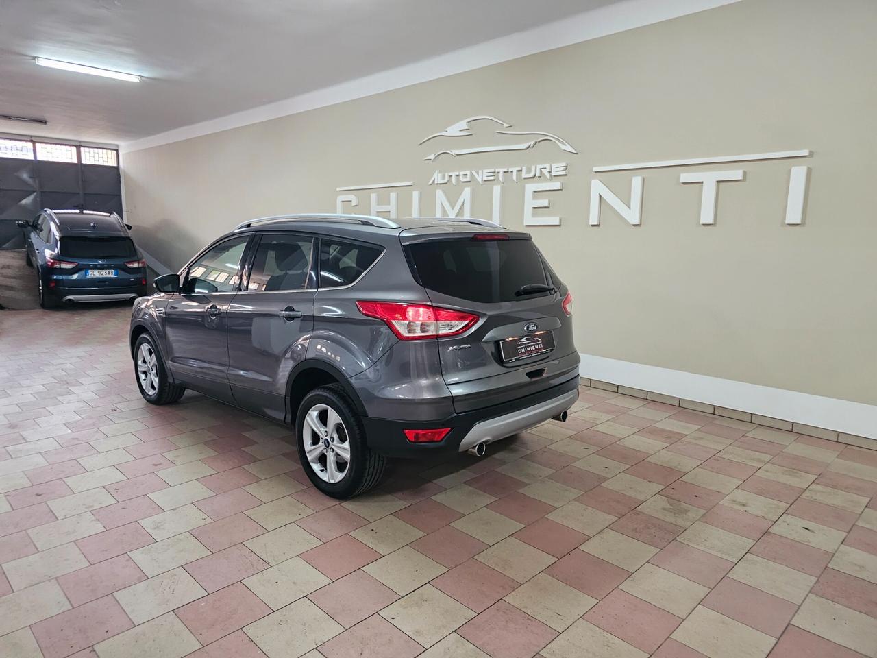 Ford Kuga 2.0 TDCI 140 CV 2WD Titanium