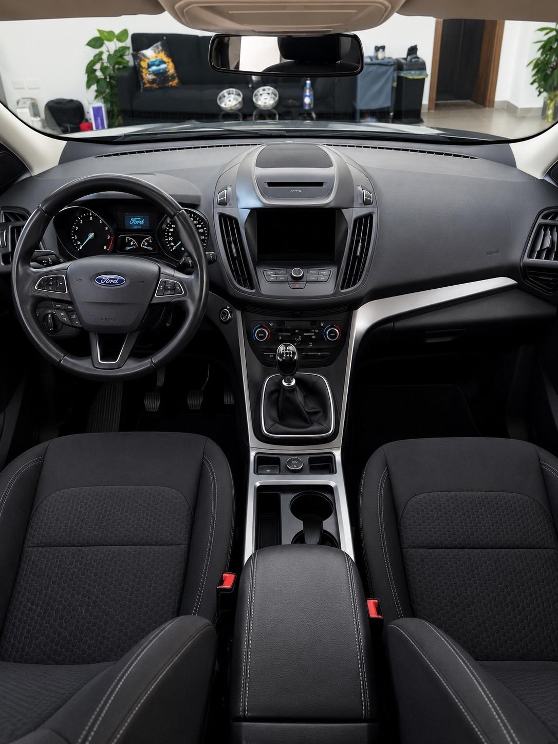 Ford Kuga 2.0 TDCI 120 CV S&S 2WD Business