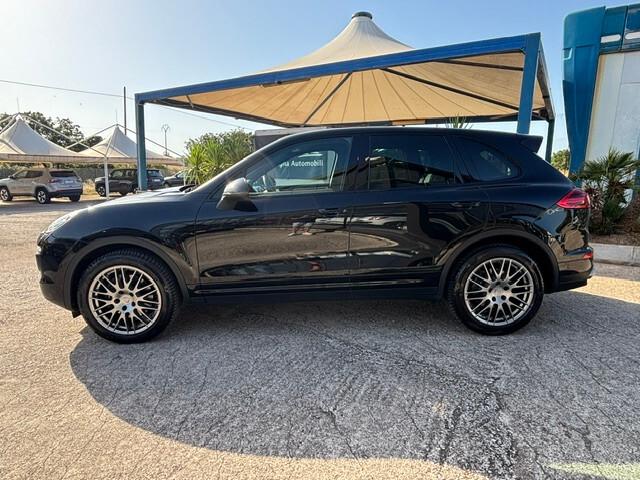 Porsche Cayenne 3.0 V6 tdi 262cv tiptronic Restyling 2016