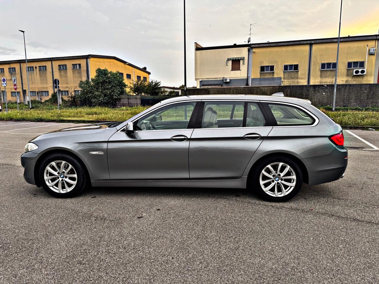Bmw 530 530d Touring Eletta 245cv *Gancio Traino*