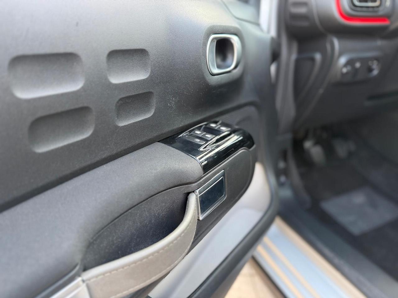 Citroen C3 1.2 PureTech Benzina/GPL 2017 – €8.500