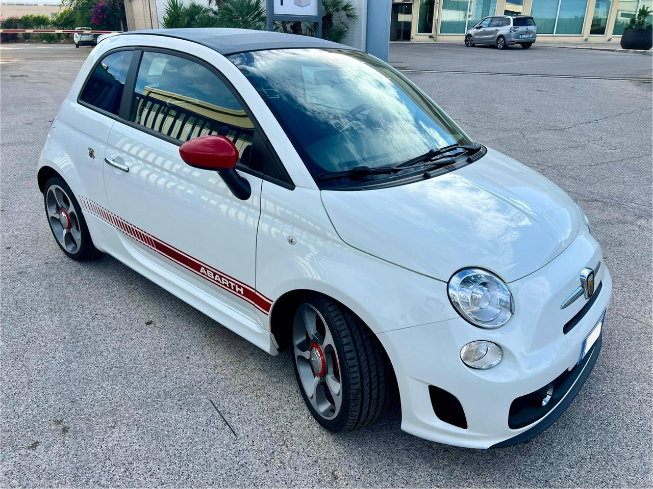 Abarth 500 C 1.4 Turbo T-Jet MTA