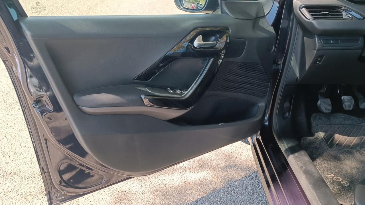 Peugeot 208 PureTech 82 5 porte Active