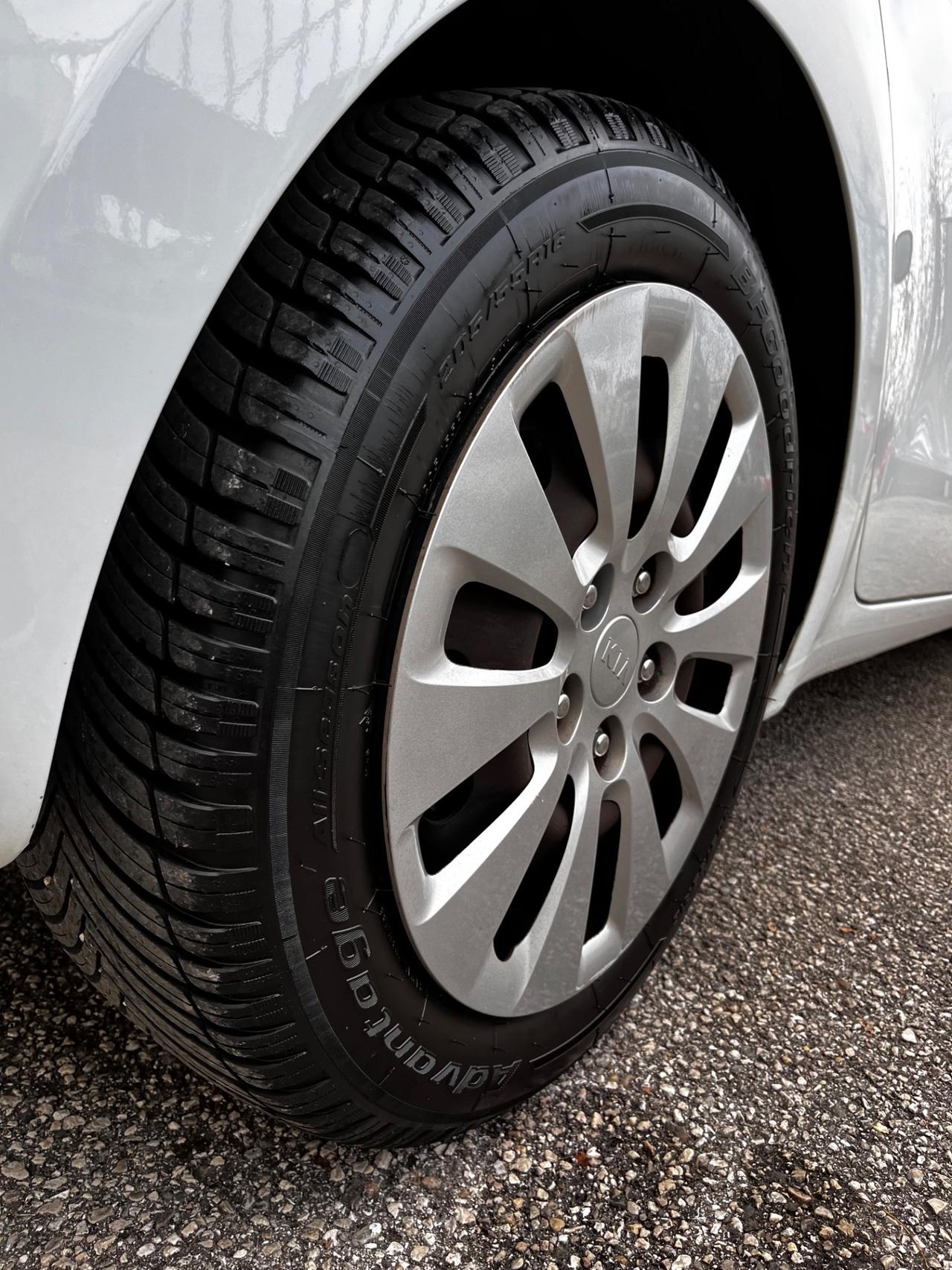 Kia Ceed cee'd 1.4 CRDi 5 porte OK NEOPATENTATI