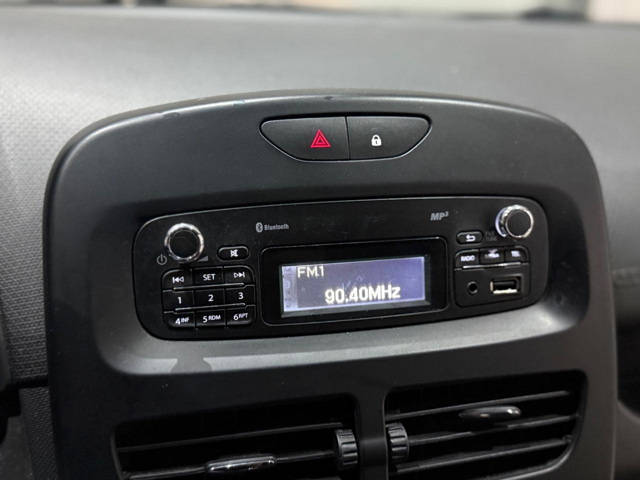 Renault Clio 1.2 75CV GPL cv75/kw55 Per Neopatentati